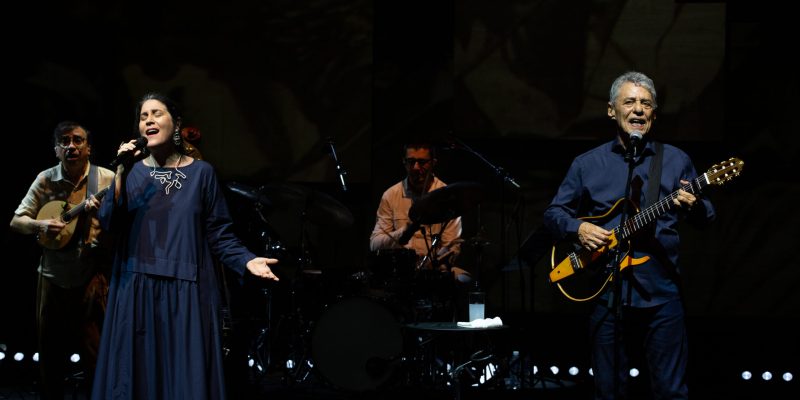 Chico Buarque e Mônica Salmaso na Concha Acústica • Foto: Vitória Sampaio/Labfoto